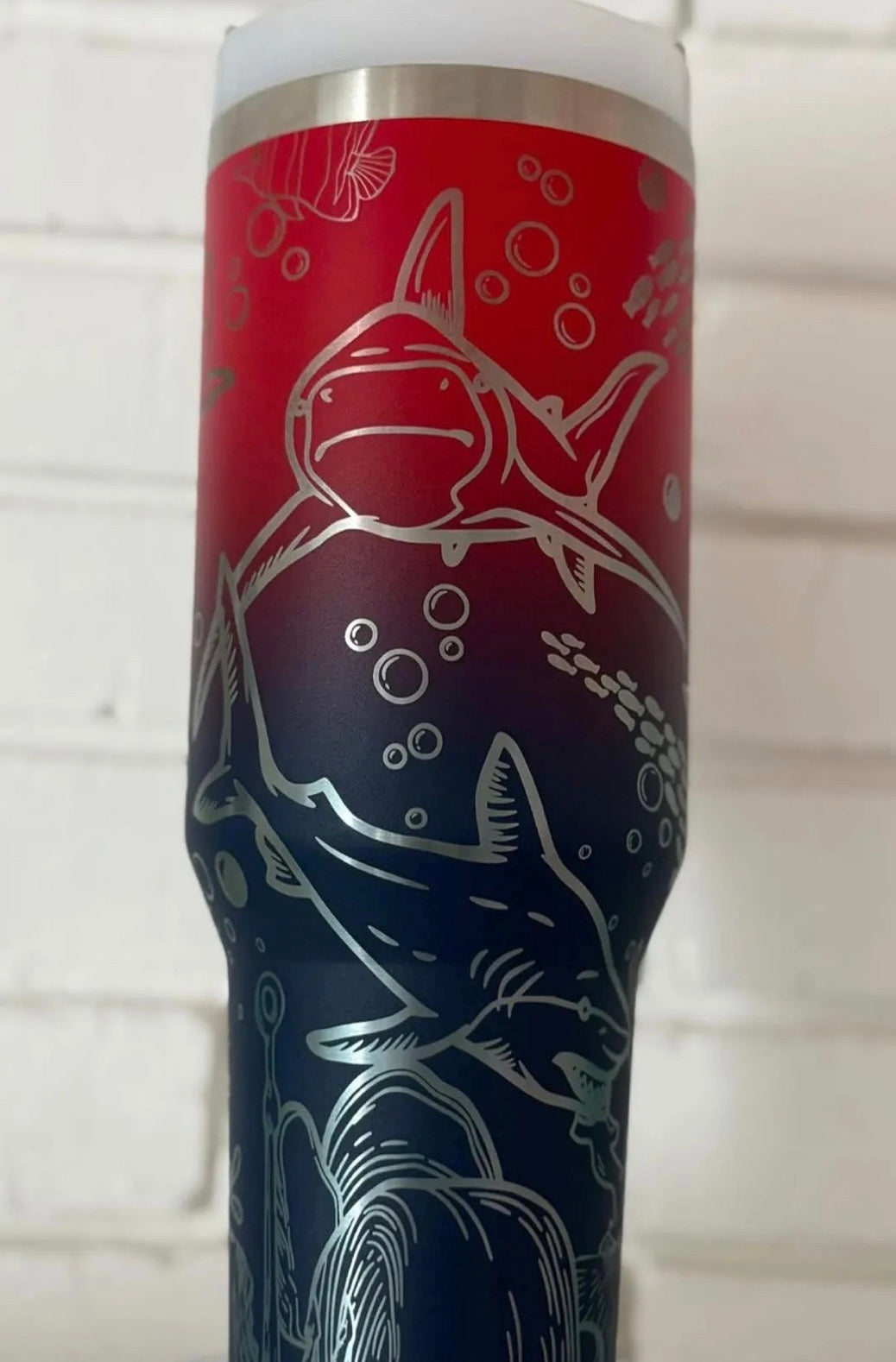Powder coated ombré H2.0 40oz quencher tumbler for laser engraving_miki