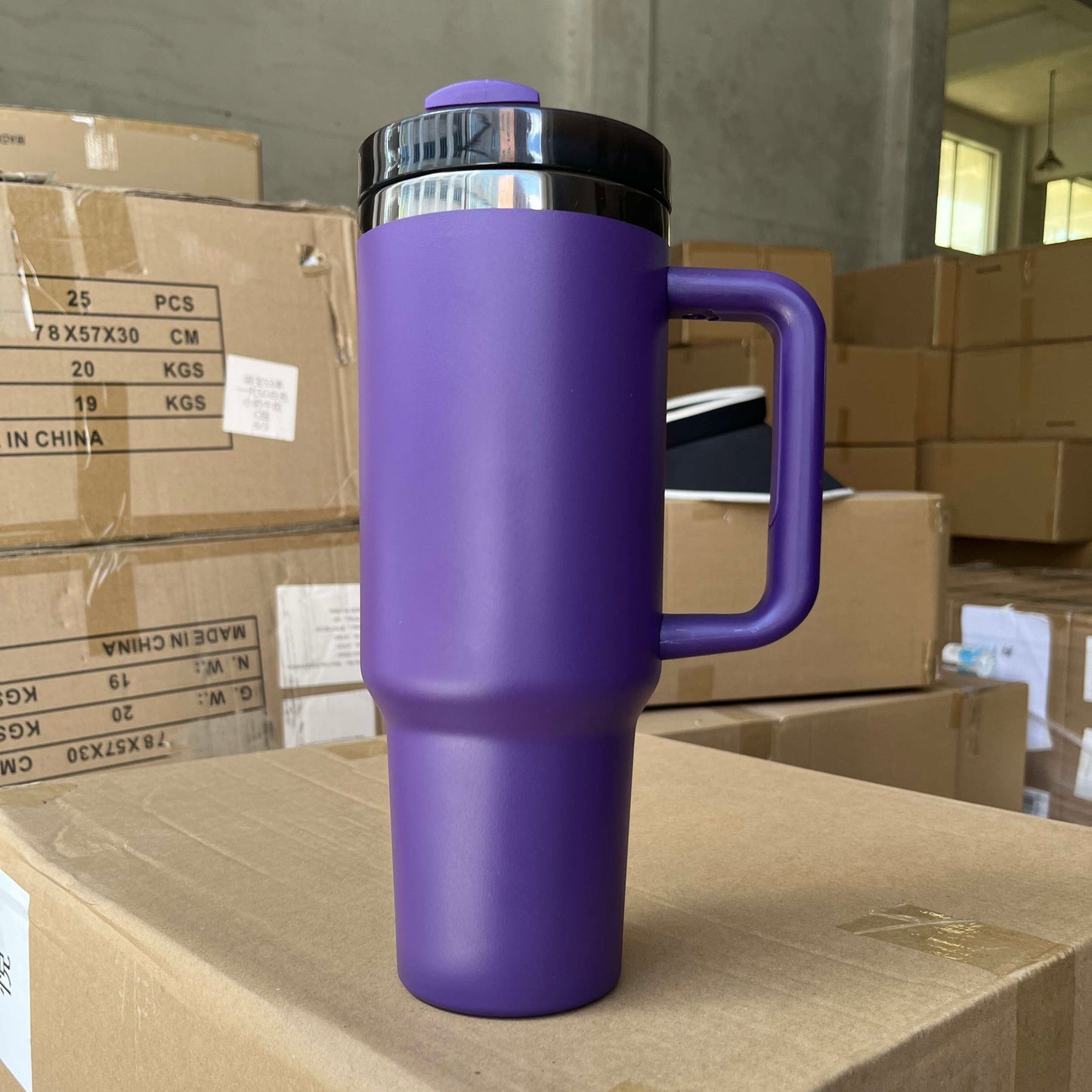 black plated powder coated h2.0 40oz quencher tumblers_miki