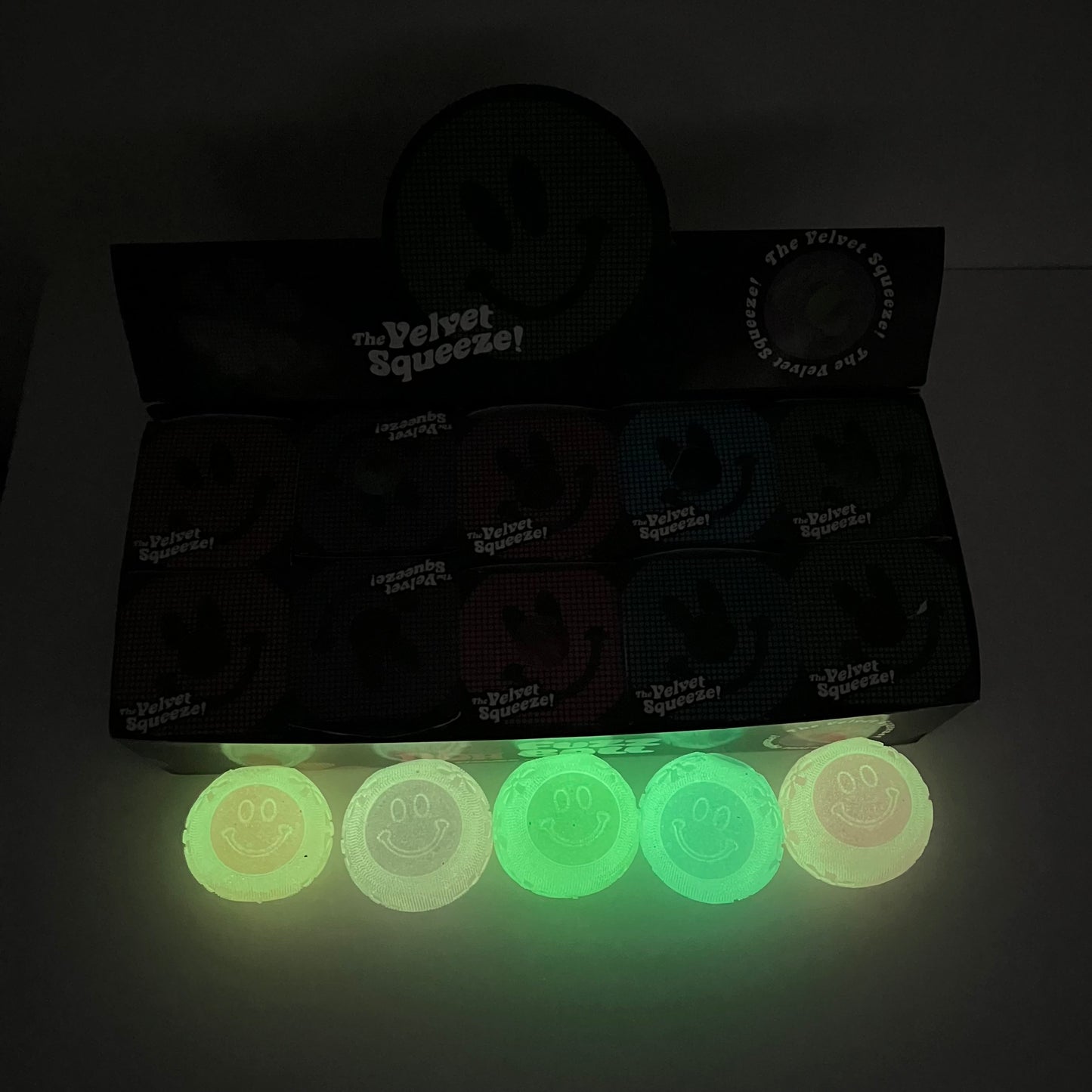 USA Presale_ Glowing in the dark smiley face glitter fuzzy ball squishy toy _miki