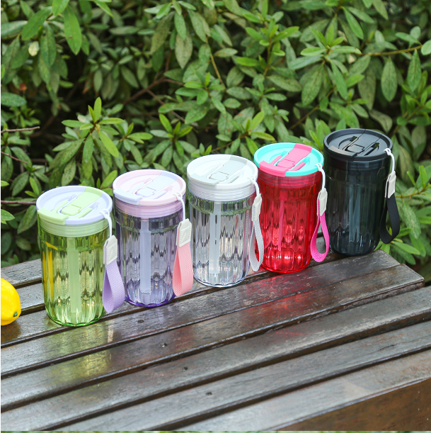 Leak Proof 16oz Jelly Plastic Coffee Mug with Straw and Flip Lid For Cold Drinking and Travel_ miki