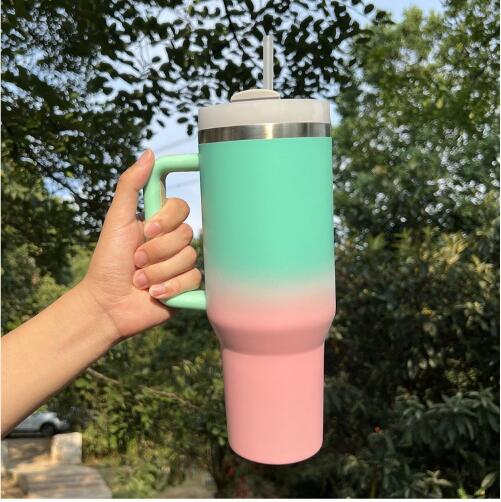 Powder coated ombré H2.0 40oz quencher tumbler for laser engraving_miki