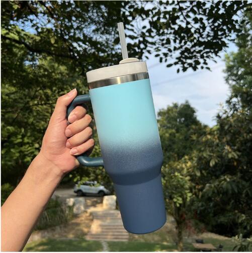 Powder coated ombré H2.0 40oz quencher tumbler for laser engraving_miki