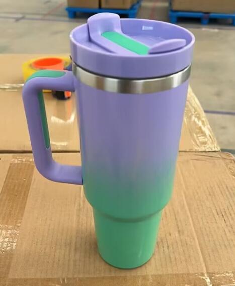 Powder coated dreamy ombré colored H2.0 40oz quencher tumbler for laser engraving_miki