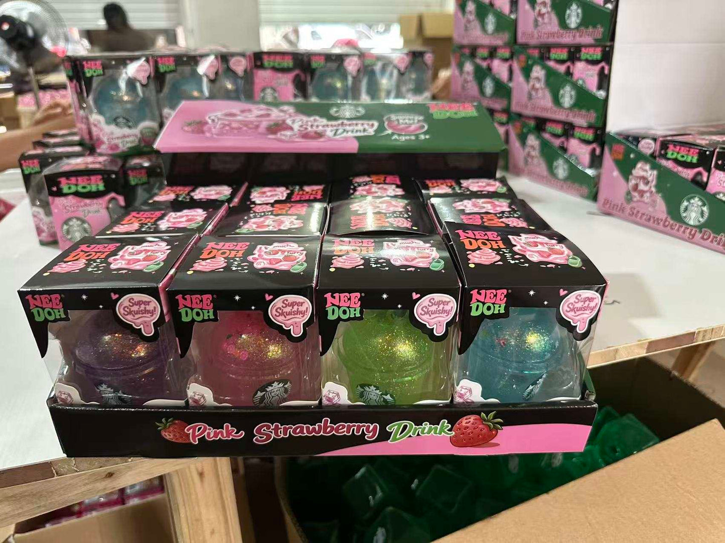 Needoh Glitter Starbucks Squishy Toys _ miki