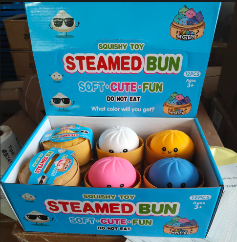 Smiling Soft Squeeze Decompression Dumpling Squishy Toys with Steamer Basket and Gift Box_ miki