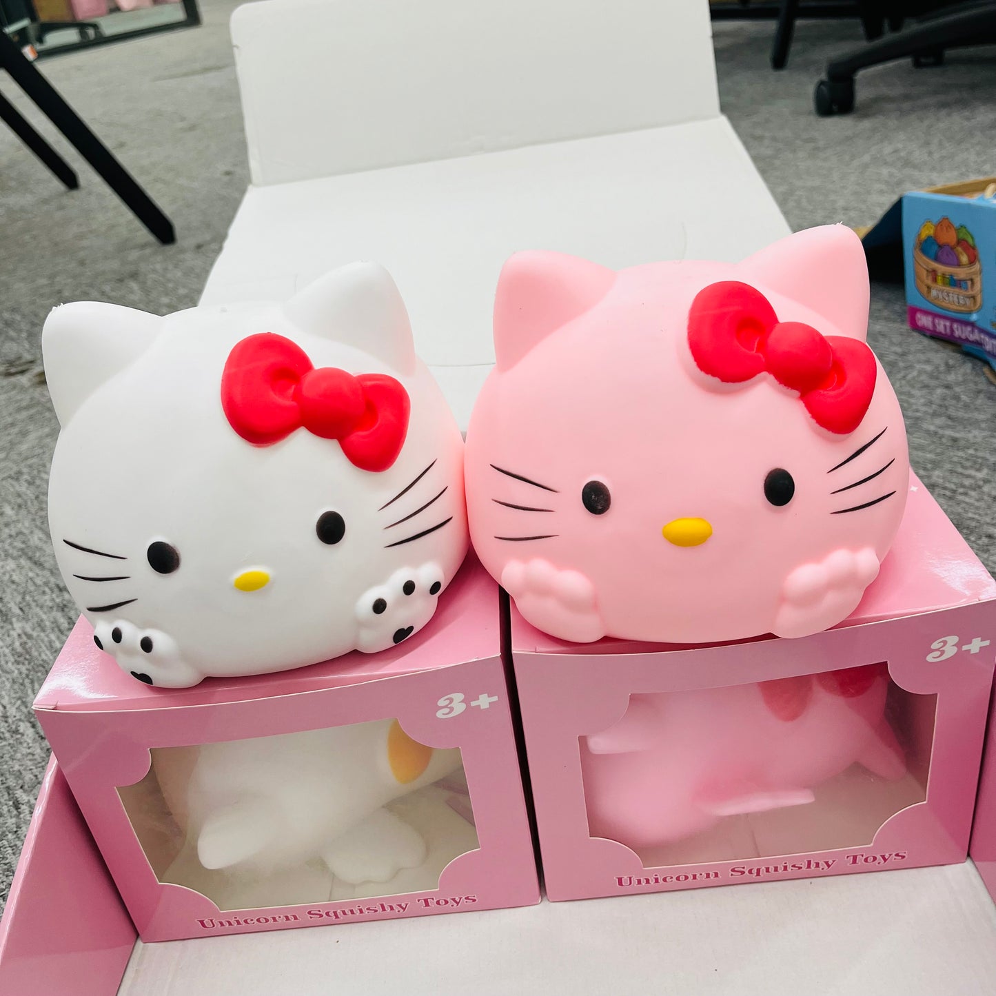 Jumbo Size Cute Hello Kitty Squishy Toy _miki