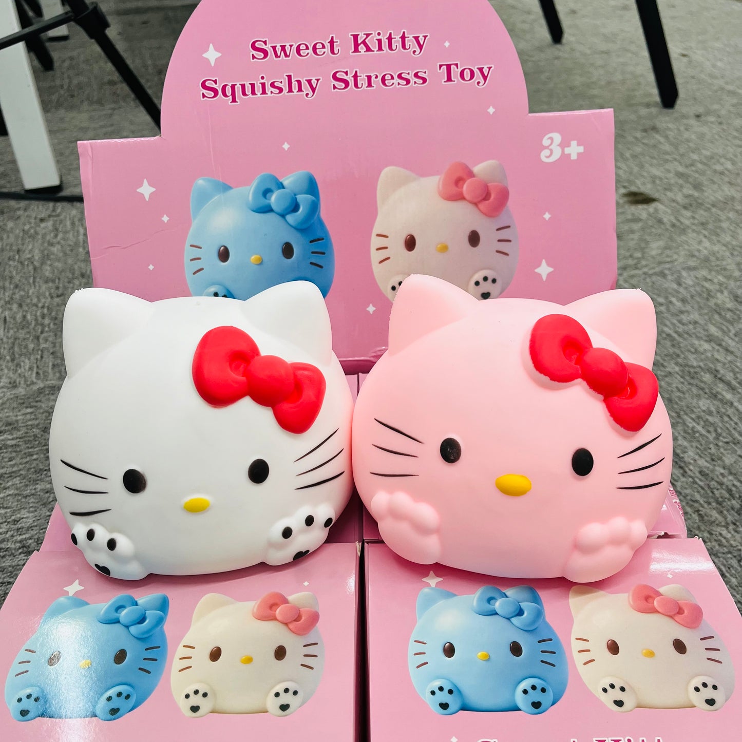 Jumbo Size Cute Hello Kitty Squishy Toy _miki