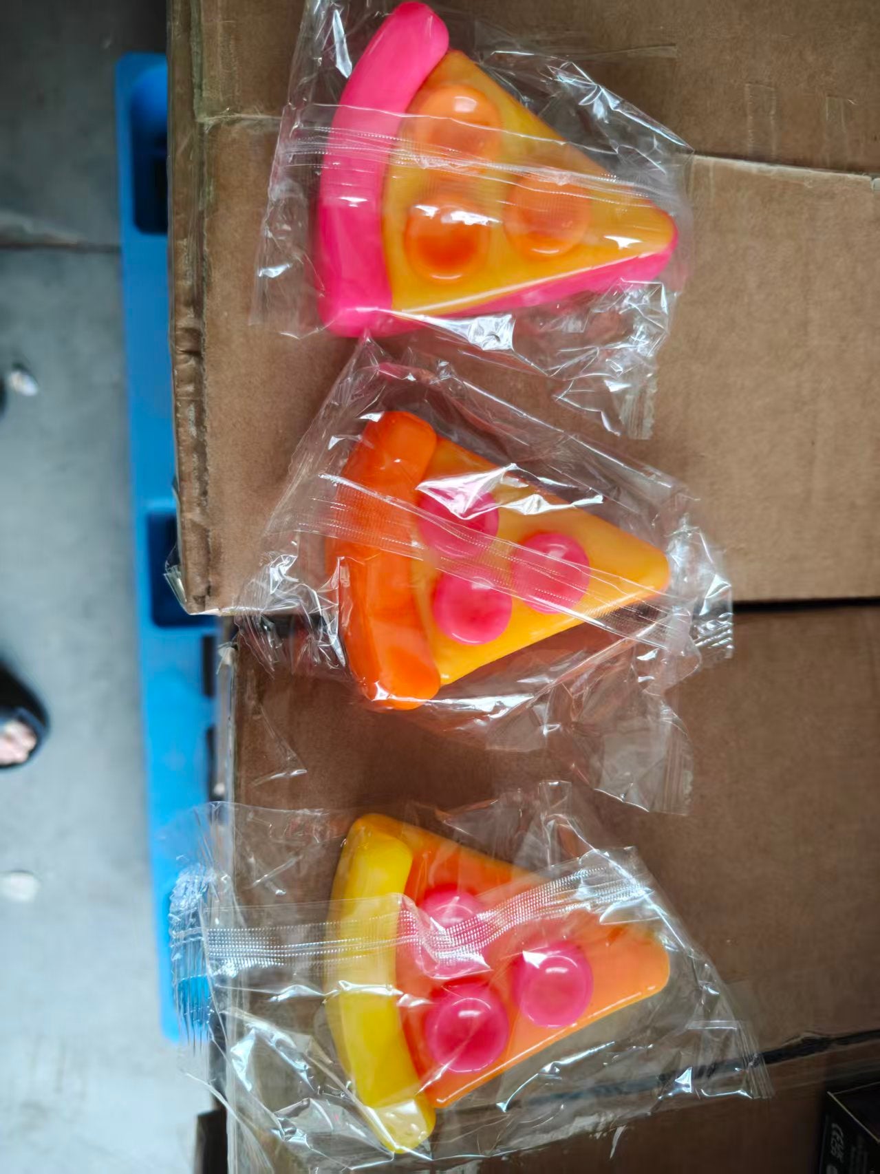USA Presale_ Needoh Happy Pizza Squishy Stress Ball with logo on the box_ miki